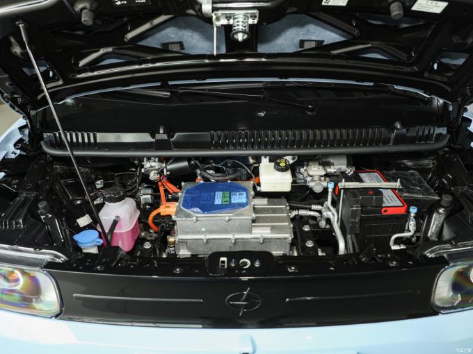 U2 puertas 5 Seater 6.6kw Front Drive del vehículo eléctrico 135km/H LHD 80/160Nm 5 3840×1742×1545m m 0
